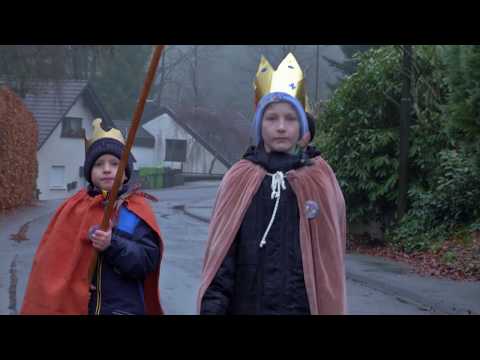 Now and then a bird flew by - Trailer