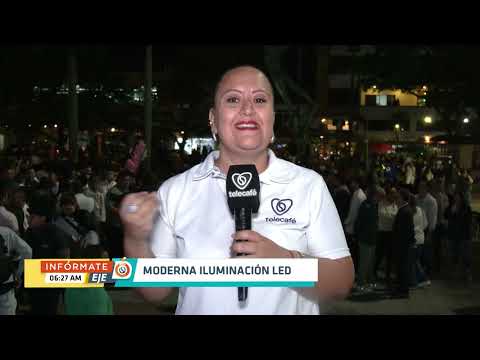 Quindío encendió su identidad: Gobernación ilumina su edificio como nuevo símbolo del departamento