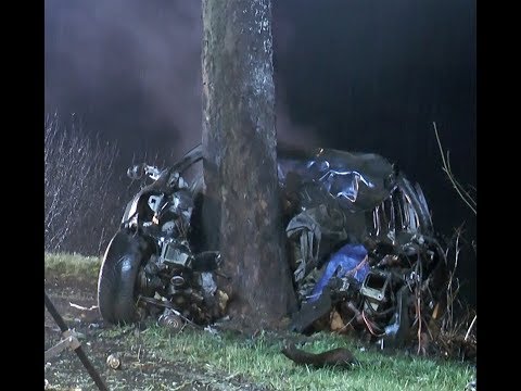 Fahrzeugführer verunglückt auf B55 tödlich