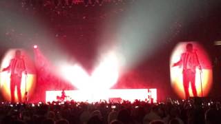 Twenty One Pilots - Heavydirtysoul LIVE (Emotional Roadshow Tour 2017 Albany, NY)