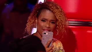 Sir Tom Jones &amp; Bethzienna Williams&#39; &#39;Cry To Me&#39; ¦ Blind Auditions ¦ The Voice UK 2019