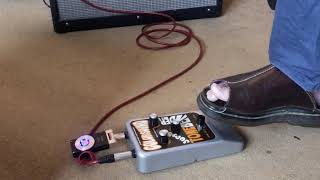 Video thumbnail for Colorsound Jumbo Tonebender - 1978 (2) by The Voodoo Guru
