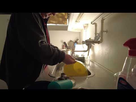 MongoTV_8802 - VASKER OP ONSDAG EFTERMIDDAG OG SNAKKER