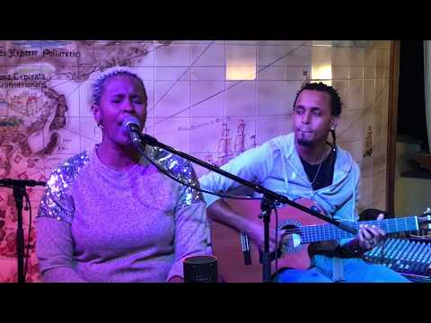 Jenifer Solidade Almeida performs @ Hotel  Odjo d'Agua