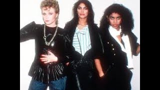 Download lagu Vanity 6 'If A Girl Answers' {Don't hang Up} 1982 mp3 Download lagu Vanity 6 'If A Girl Answers' {Don't hang Up} 1982 mp3