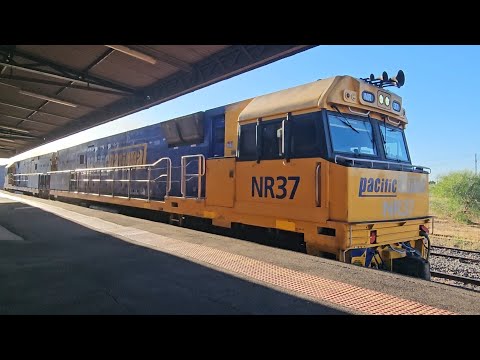 7PM5 PN up "Linfox Express" (NR37, NR108), Perth to Melbourne, 1855, 4/3/25, Horsham VIC