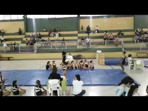 Apresentação de ginástica em jandira