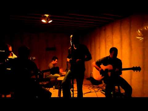 Far From Falling - Acoustic.    (End of Summer House Party 2010)