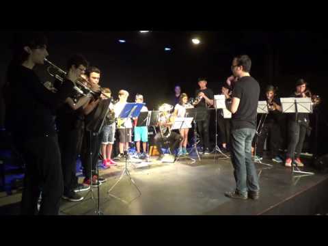 "Whooping Blues". Brass Band 2 . 1a funció. Concert de Fi de Curs de l'EMMCA. 2016