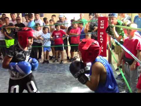 Giuliano and Claudio boxing sparing in Slatina