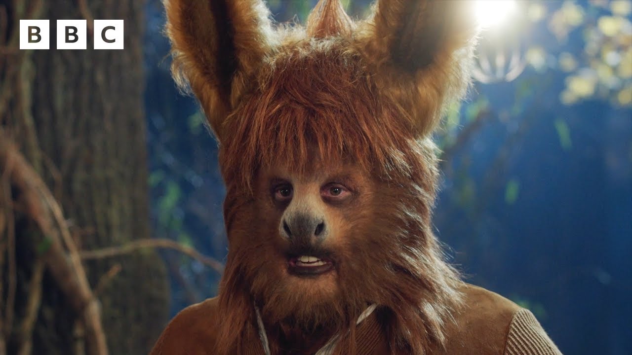Miniature de la vidéo Matt Lucas Makes An Entrance As Bottom | A Midsummer Night's Dream - BBC du film A Midsummer Night's Dream