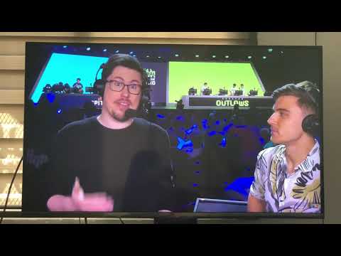 Watching live London spitfire vs Outlaws