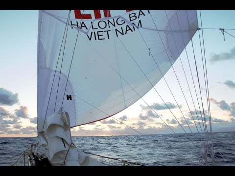 The calm before the storm in the southern Atlantic - Ep104 -The Sailing Frenchman