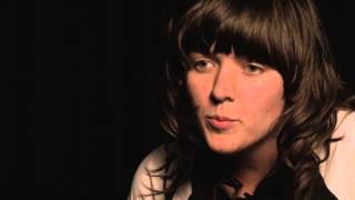 Courtney Barnett covers The Lemonheads - NME Basement Session