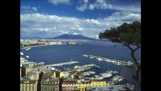 NAPOLI, SI SEMP'BELLA ......