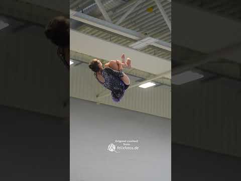 WOW...Tripple Saltos in Slowmotion  #akrobatik #dance #sportakrobatik