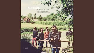 A Dos Metros Bajo Tierra