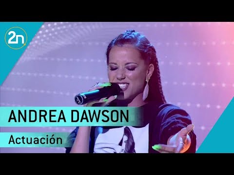 Andrea Dawson canta ‘Cinnamon’ | La 2 Noticias 28/03/2019