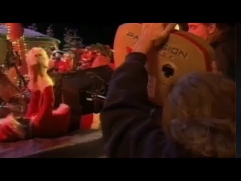 ET grinch behind the scenes with few deleted scenes