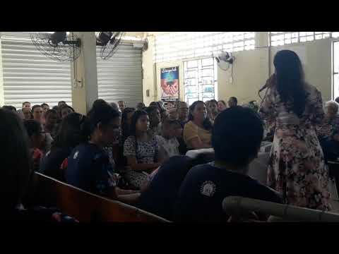 Cantora Keylla Paulla cantando DeixaTudoComigo na Assembleia de Deus em Barreiros PE, sejamos Fiéis.