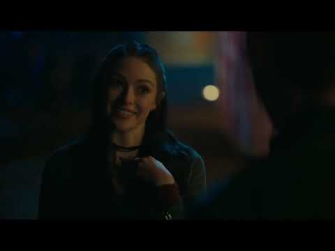 Hope mikaelson Vs old vampire scene