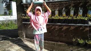 Download lagu lagu anak TK / lagu angkat topi / lagu anak-anak mp3