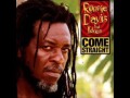 Ronnie Davis - Strange Things -