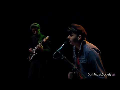 NEUE STRASSEN-Golden Cage