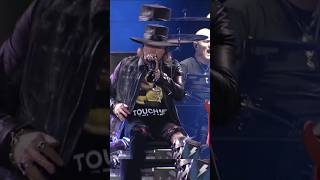Download lagu Axl Rose AMAZING Vocals Shoot To Thrill AC/DC 2016 #axlrose #gnr #gunsnroses #ACDC #shorts #short mp3