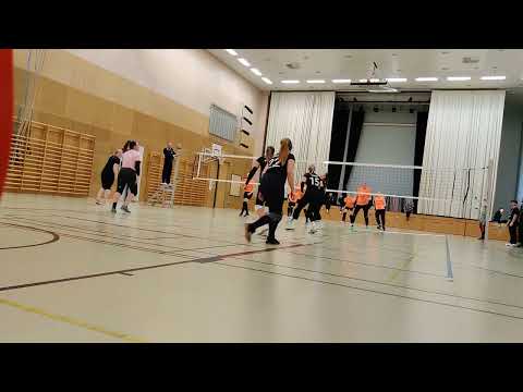 Bombbe vs ViPa, erä 1. Lentopallon naisten aluesarja Keski-Suomi, 21.10.2023.