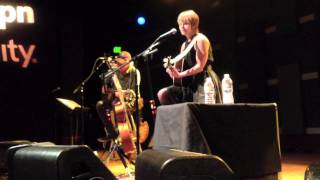 Shawn Colvin performing &quot;Hold On&quot; at WXPN