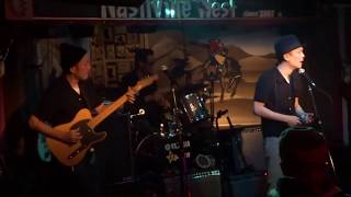 THE PYTHONS - Drink On Little Girl (Sonny Boy Williamson Cover) -live Dec. 2, 2018