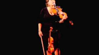 Eliza Carthy & The Ratcatchers-'I Wish That The Wars Were All Over@Buxton Opera House2007