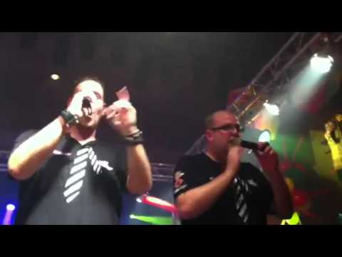 Shakin dj's liere skiëje