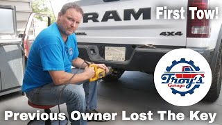 HOW TO REMOVE a Locked trailer hitch with no key