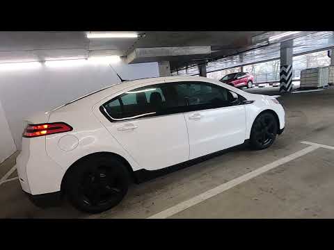 фото chevrolet volt i 0