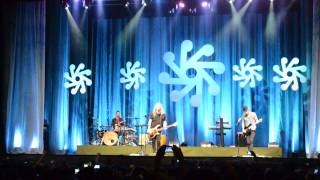 A Violência Travestida Faz Seu Trottoir - DVD Insular - Chevrolet Hall BH 30/05/2014