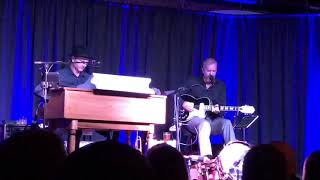 JJ Grey solo - Brave Little Fighter - The Attic  12.04.17