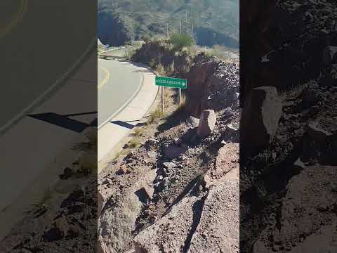 Las nubes se acercan para darnos la bienvenida a la. Cuesta de Miranda, la Rioja, Argentina PARTE 1