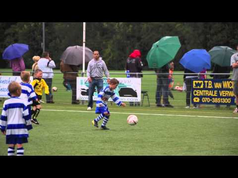 Oliveo F4 - Nootdorp F5 beker voetbal