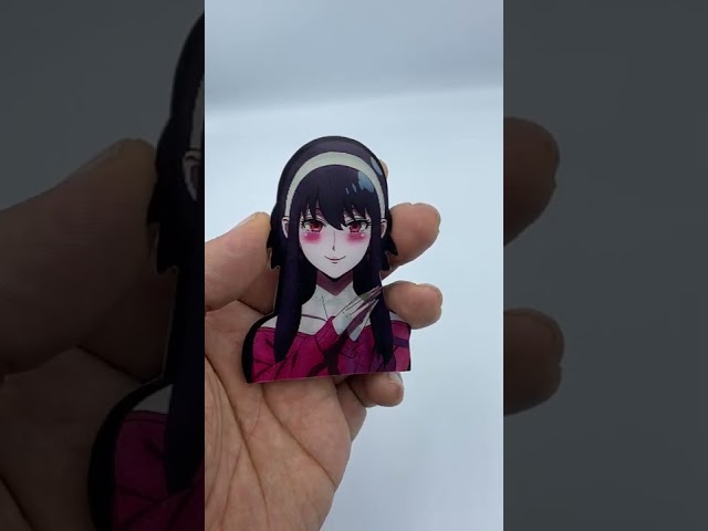 ملصق ثلاثي أبعاد لشخصية يورو