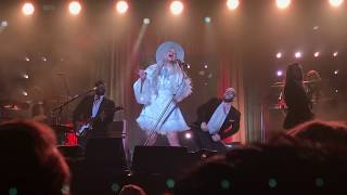 Kesha- Hunt You Down- Live in Chicago (10/18/17)
