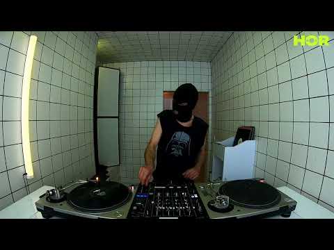 DEAD ON MONDAY - Max Durante / September 28 / 5pm-6pm