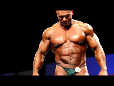 212 Class Posedown - 2012 Toronto Pro SuperShow