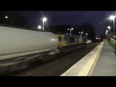 Freightliner 66621 Tunstead to westbury lafarge loaded cement train
