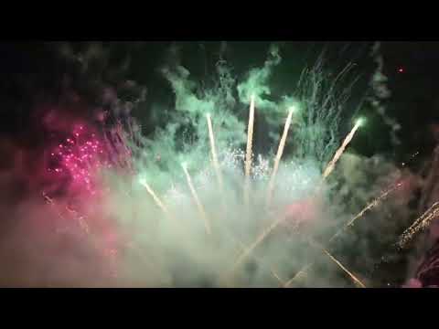 Eindshow van de demo van Souman vuurwerk Hattem 13 dec 2025