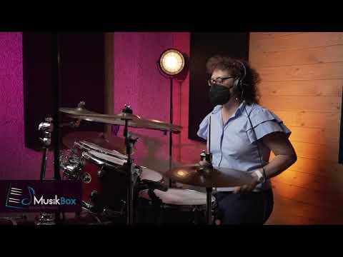 Alessandra Barnaba | She Will Be Loved - Maroon 5