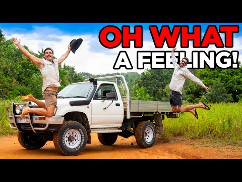 BURKEY'S BACK! RETRO HILUX BUILD BEGINS!