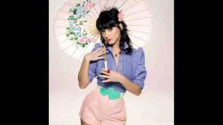 *NEW SONG* Katy Perry - Diamonds