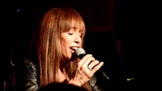 Glennis Grace - One moment in time (R.I.P Whitney Houston ) @  Holland Casino Eindhoven 2011 * HD*